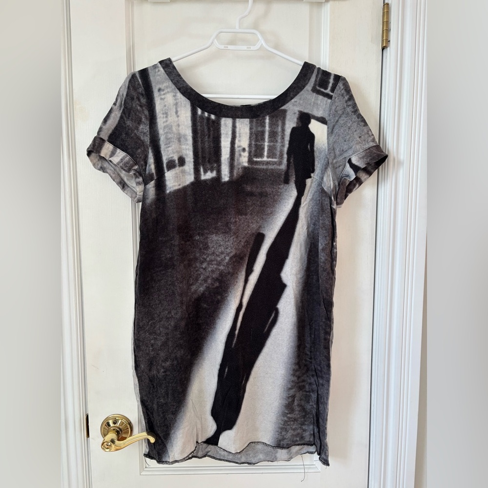 Graphic Shadow Print Dress/Longline Top